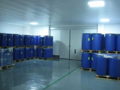 Metýl 4-tert bútýl bensóat